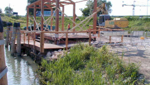 Construction of a new landing stage on the Piovego Canal