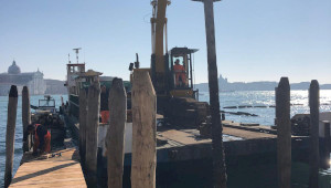 Reprise des structures des stations des bateaux-taxis de Venise