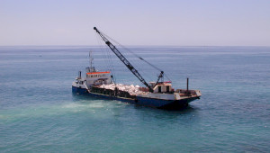 Manutenzione scogliera di Genova Quinto